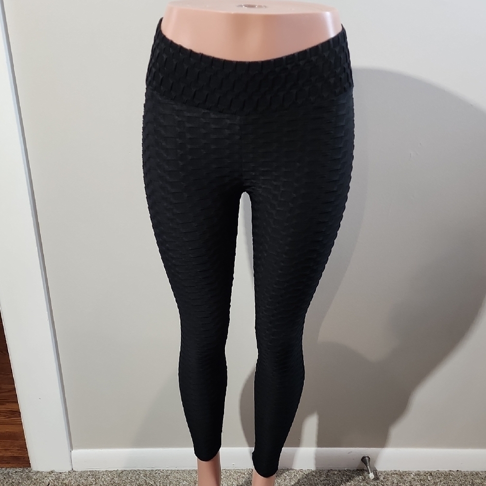 Black Textured Leggings